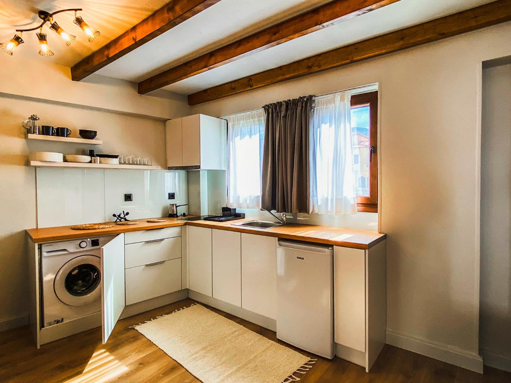 Apellou Apartments Самос Экстерьер фото